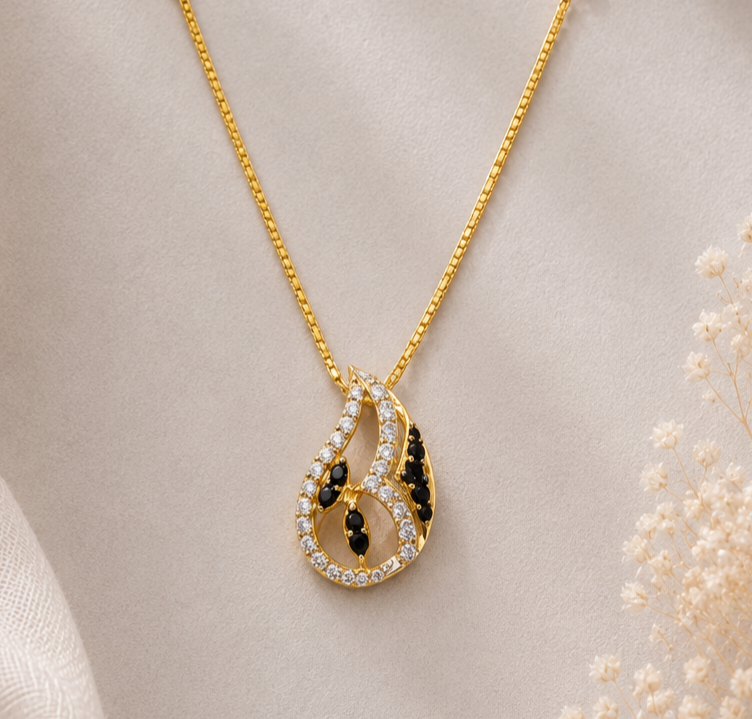 Black Beaded Gold Pendant Necklace ✨🖤