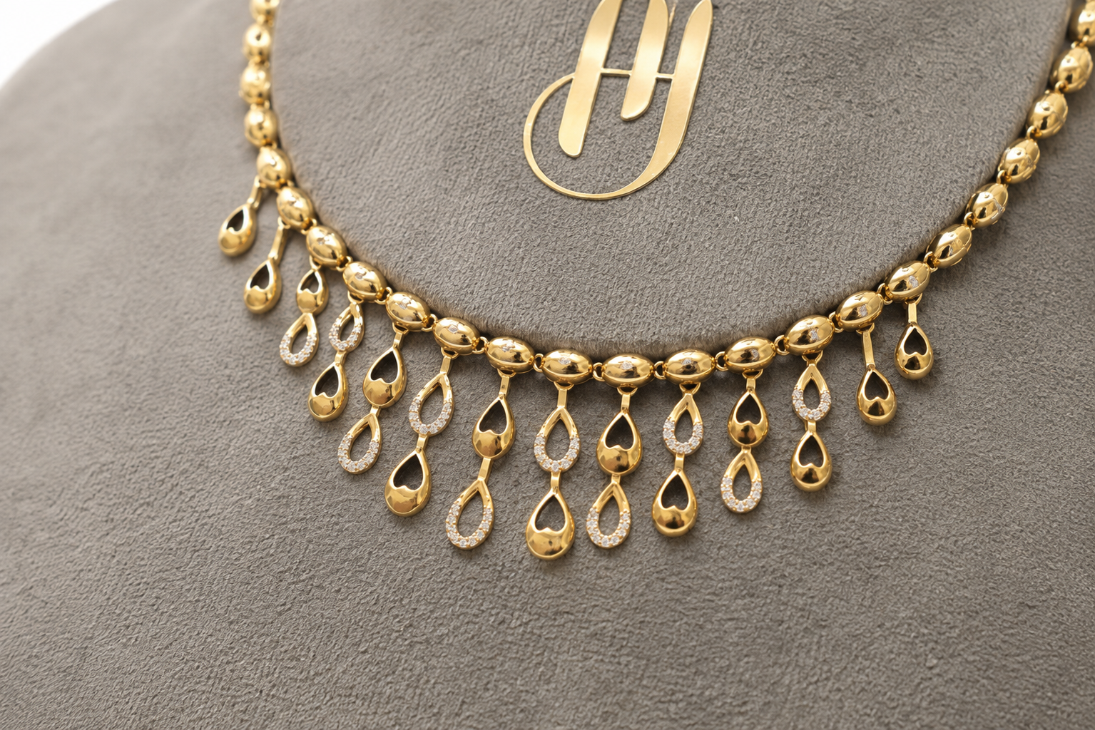 Golden Teardrop Necklace ✨💛