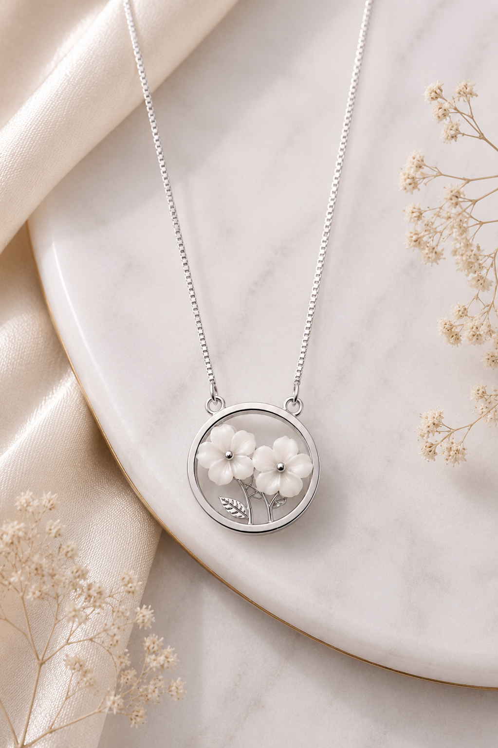 Silver Floral Circle chain