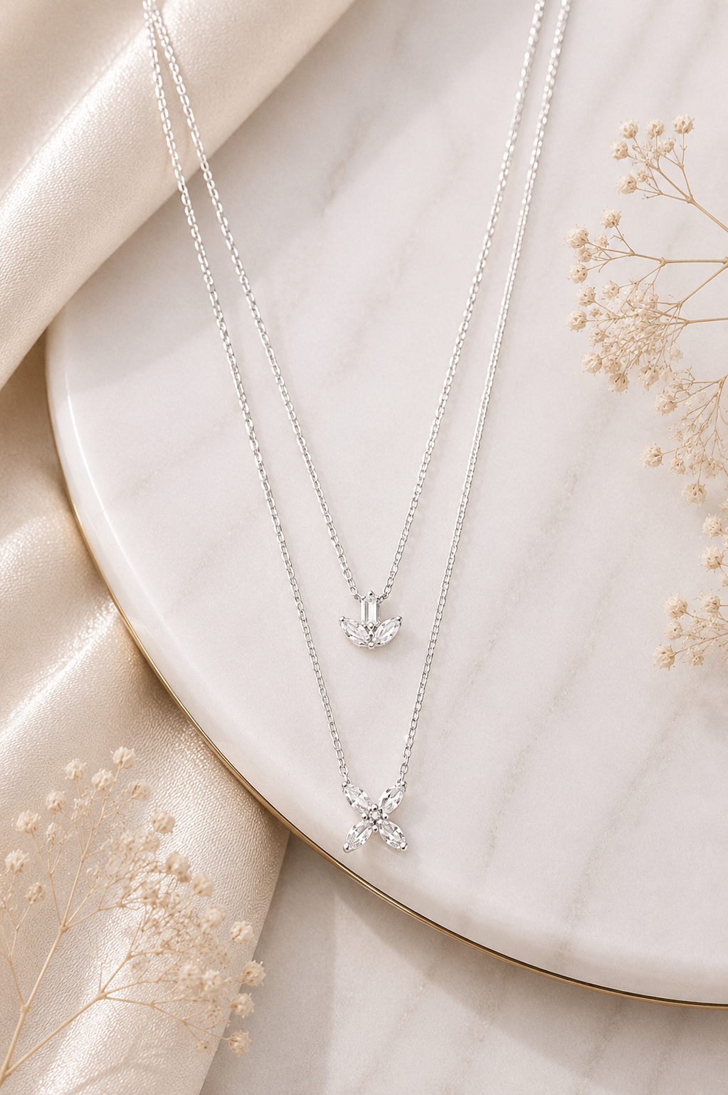 ✨ Elegant Double-Layer Crystal chain
