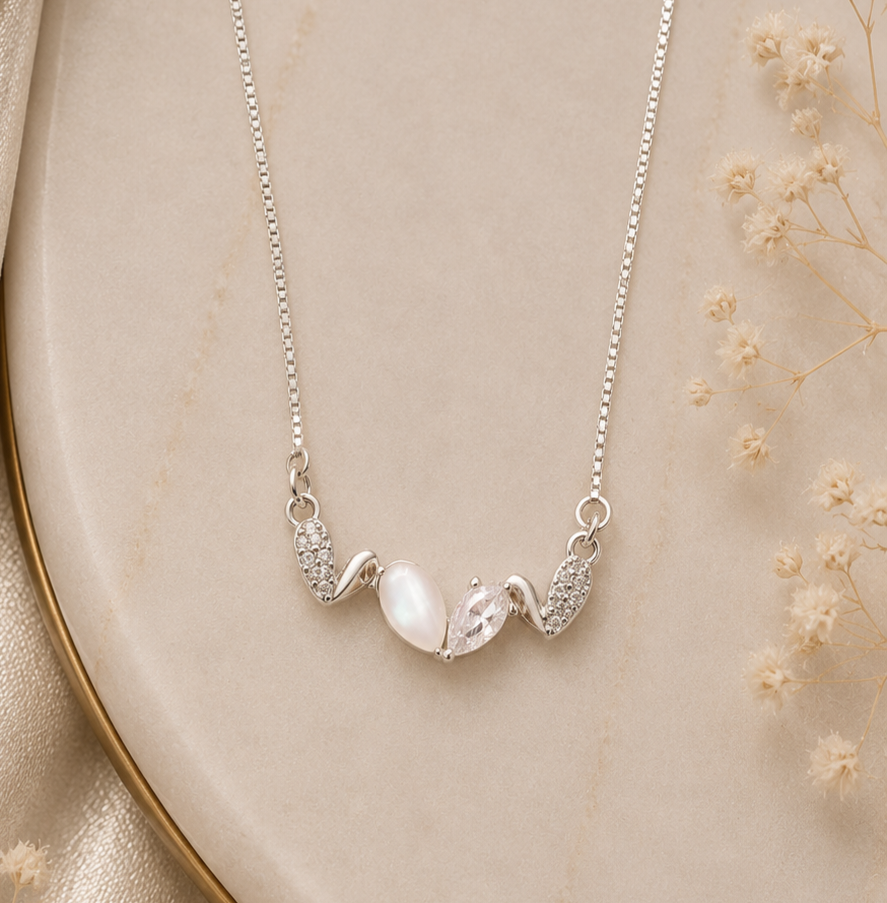 Pearl Wave Elegance Necklace ✨🤍