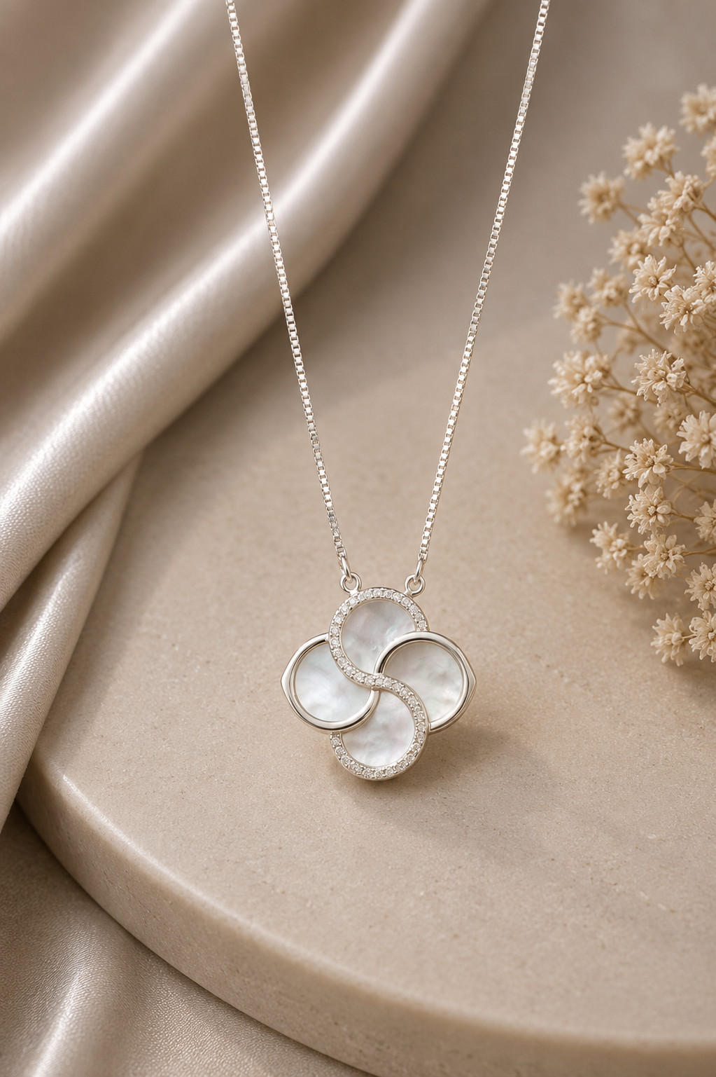 Mother of Pearl Infinity Pendant chain ✨