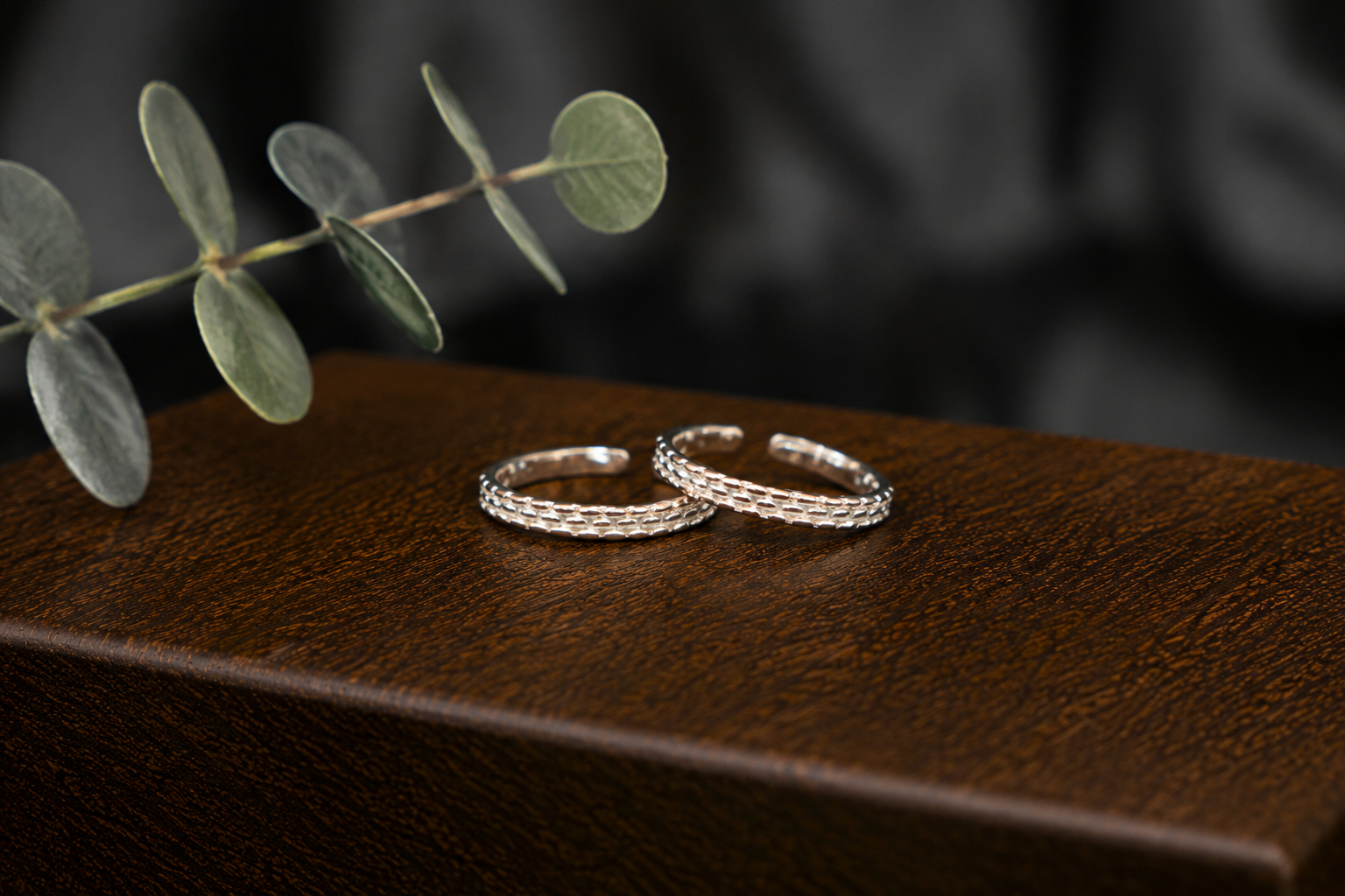 Silver Textured Open Hoop Toe ring