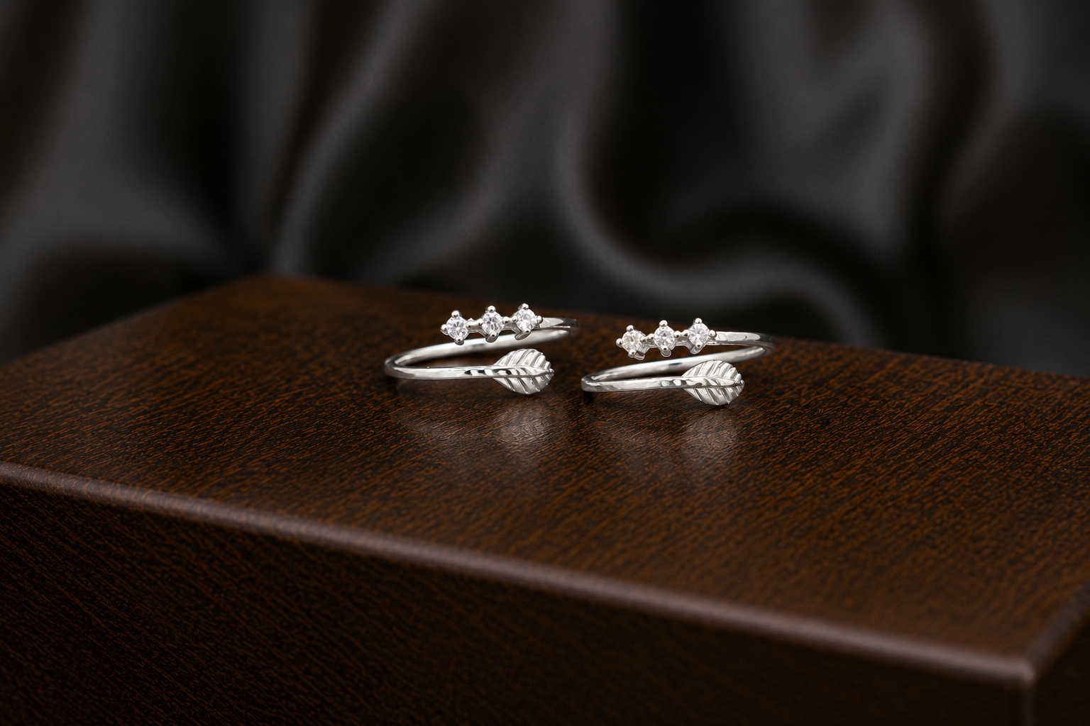 ✨ Silver Floral & Leaf Adjustable RingsToe ring