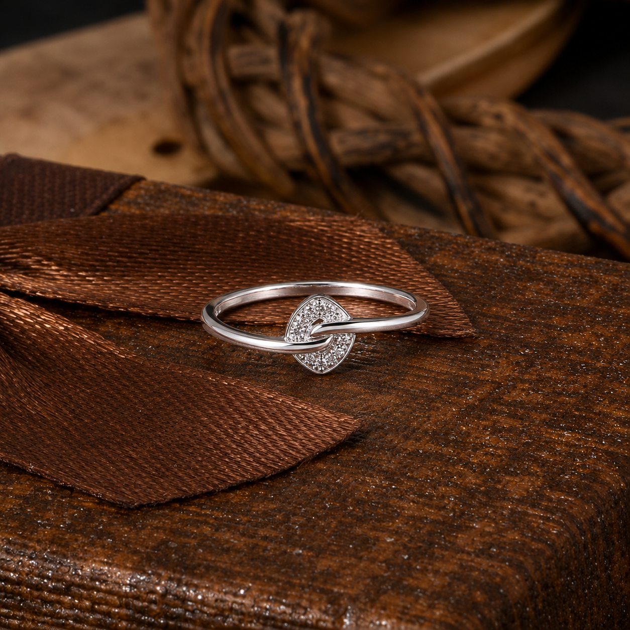 Elegant Silver Knot Ring 💍✨