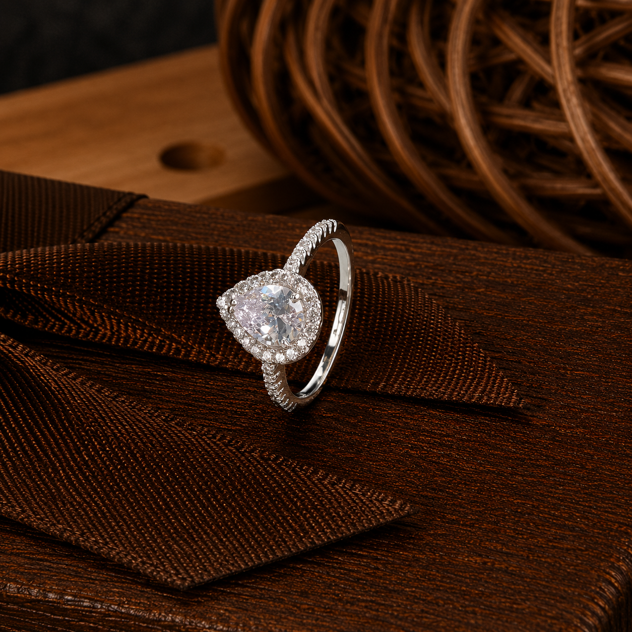 Elegant Heart-Shaped Crystal Silver Ring 💎❤️