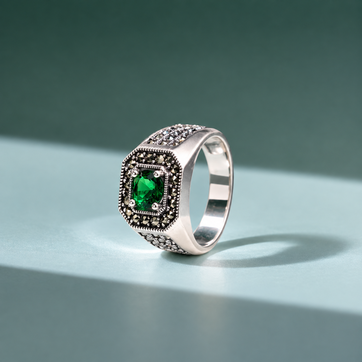 Elegant Green Stone Silver Ring