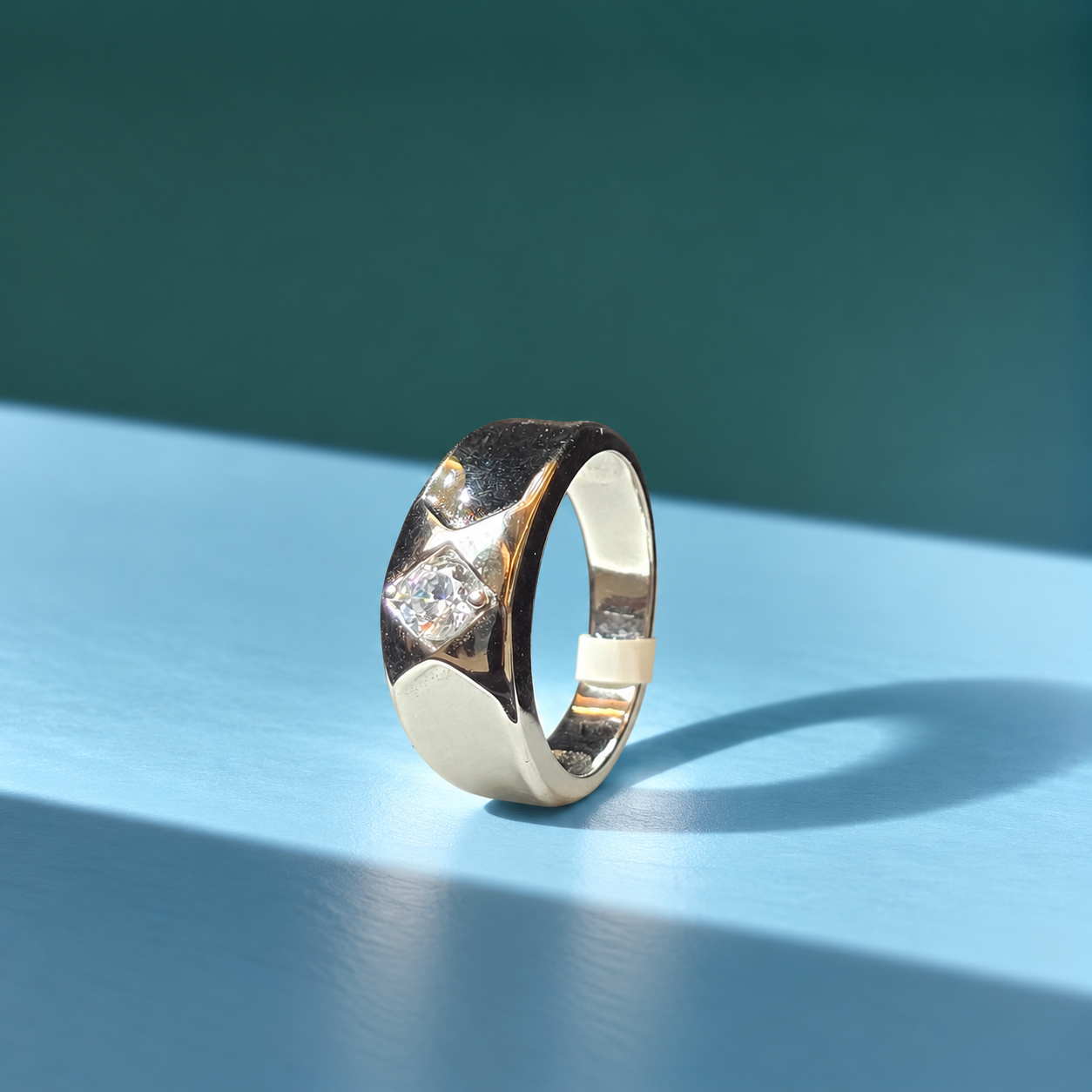 💍 Elegant Silver Crystal Ring