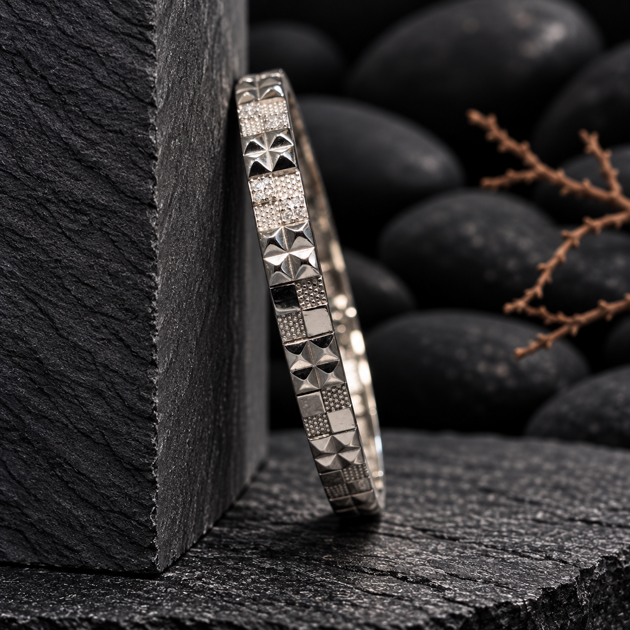 Silver Geometric Textured kada ✨