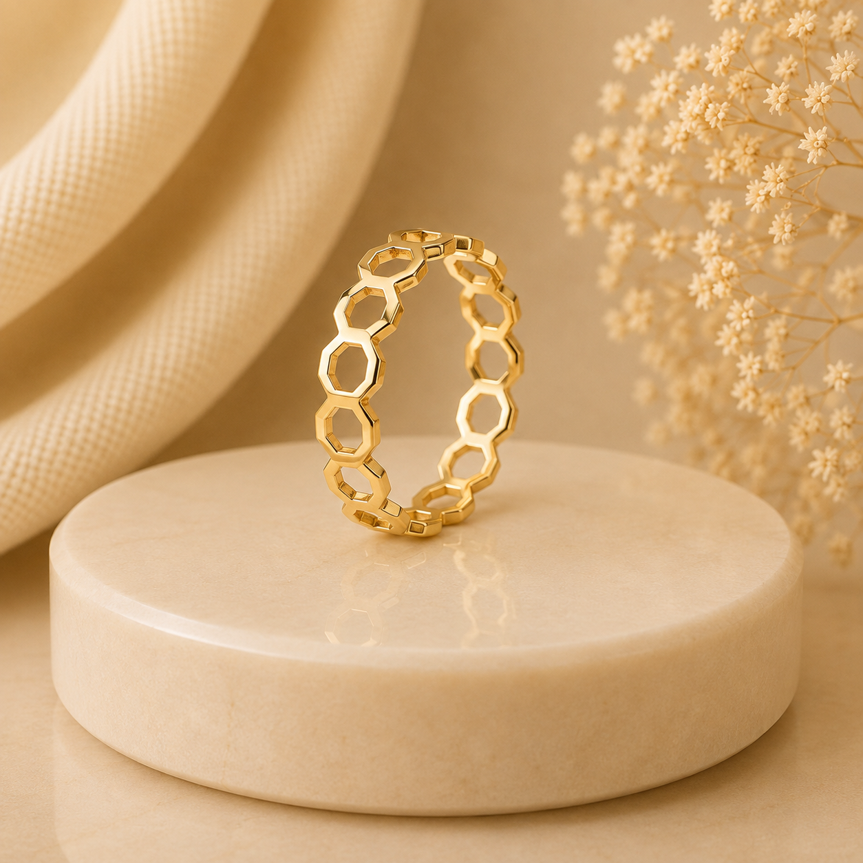 Golden Hexagon Ring 💛💍