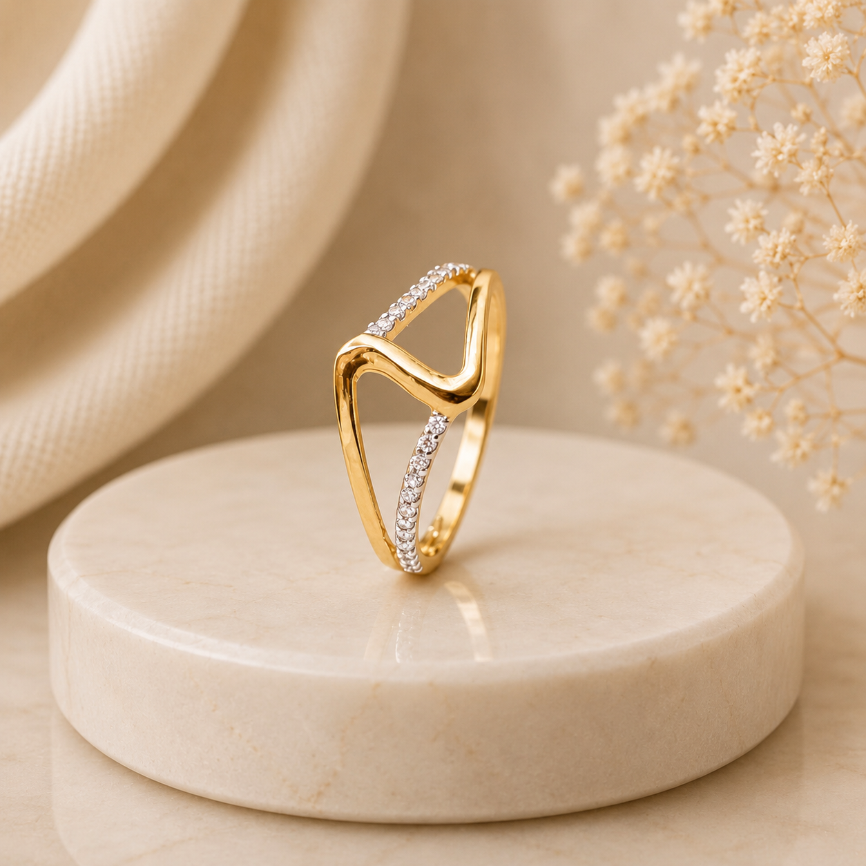 ✨ Golden Geometric Elegance Ring