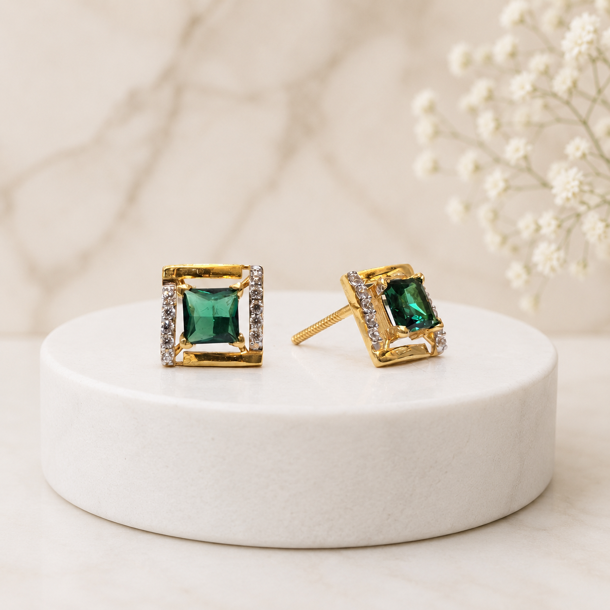💚 Emerald Luxe Square Studs