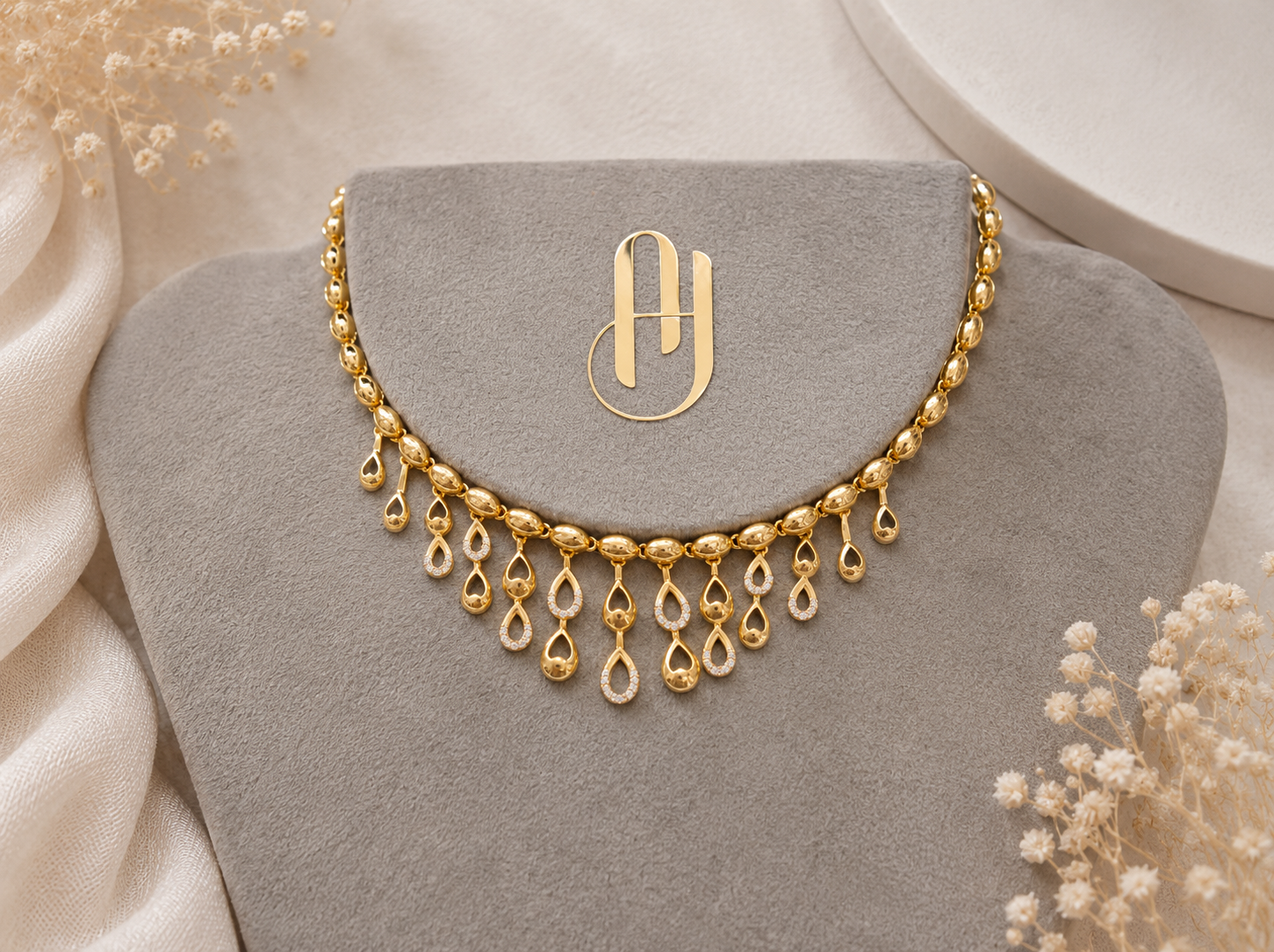 Golden Teardrop Necklace ✨💛