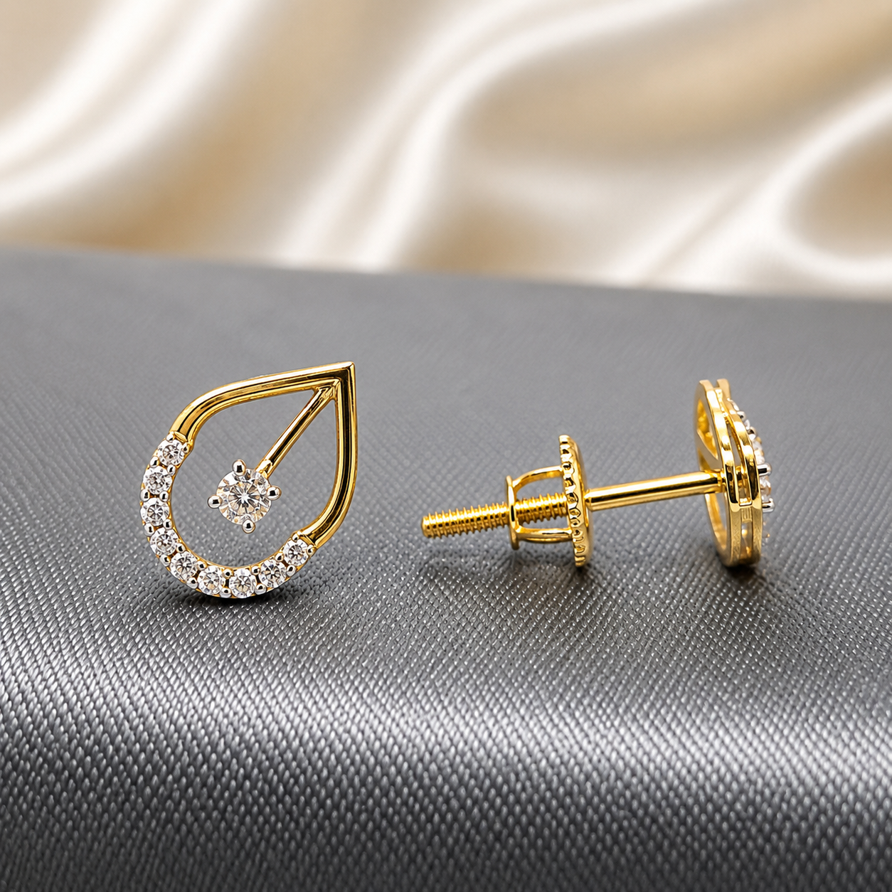 💧 Golden Teardrop Diamond Studs