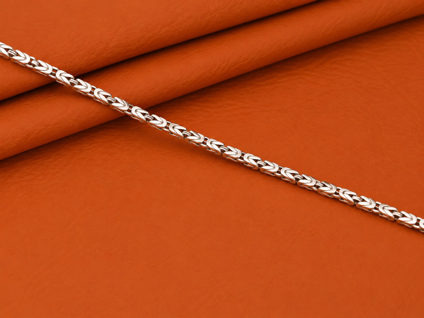 : ✨ Silver Leaf Chain