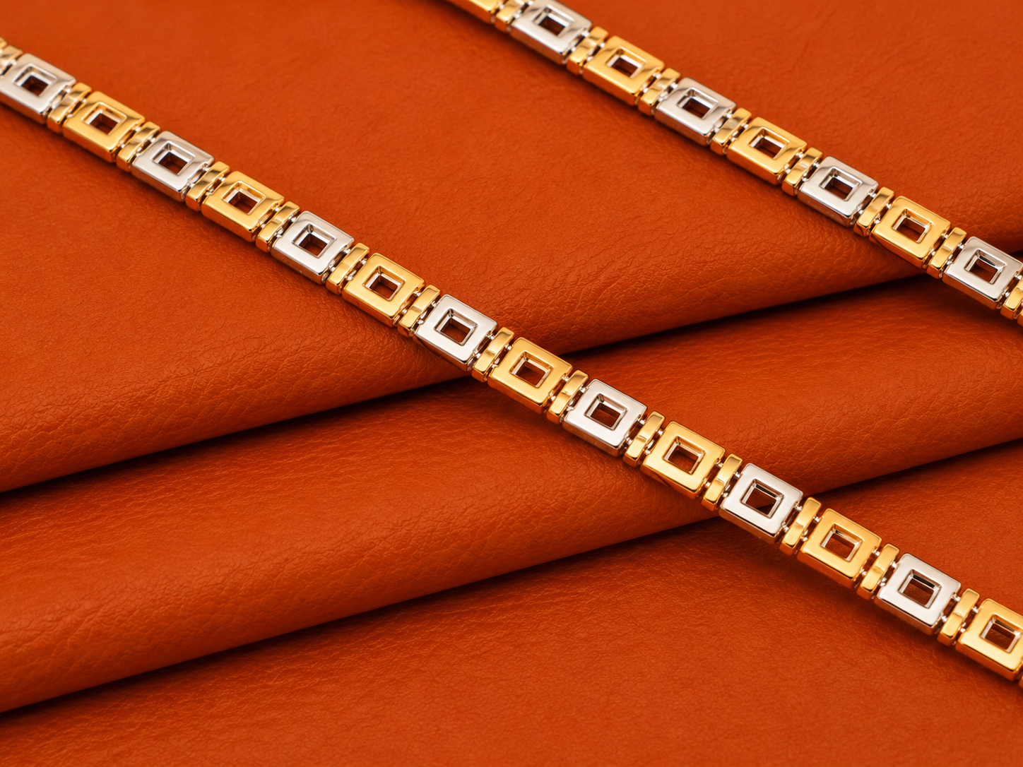 ✨ Golden Grid Link chain