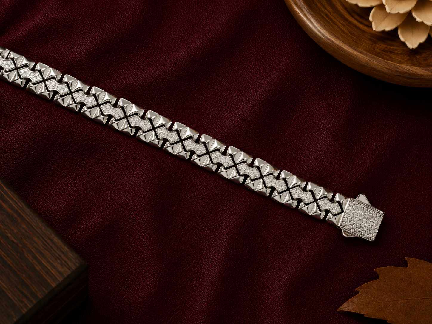 💎 Diamond X-Link Bracelet