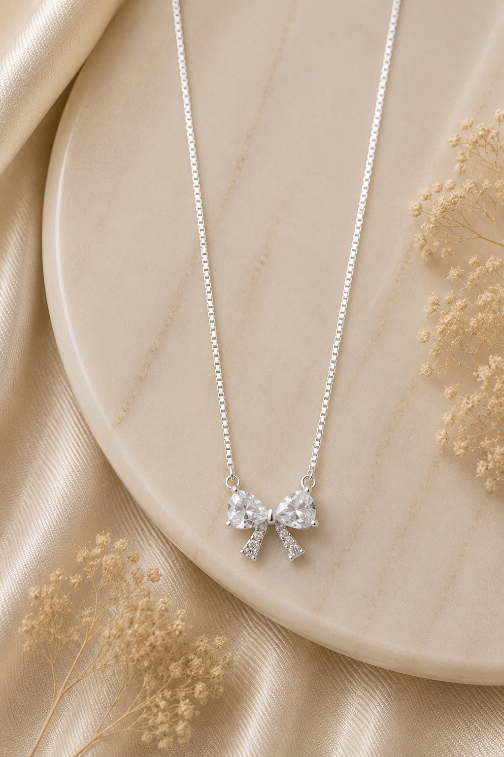 ✨ Crystal Bow Pendant chain
