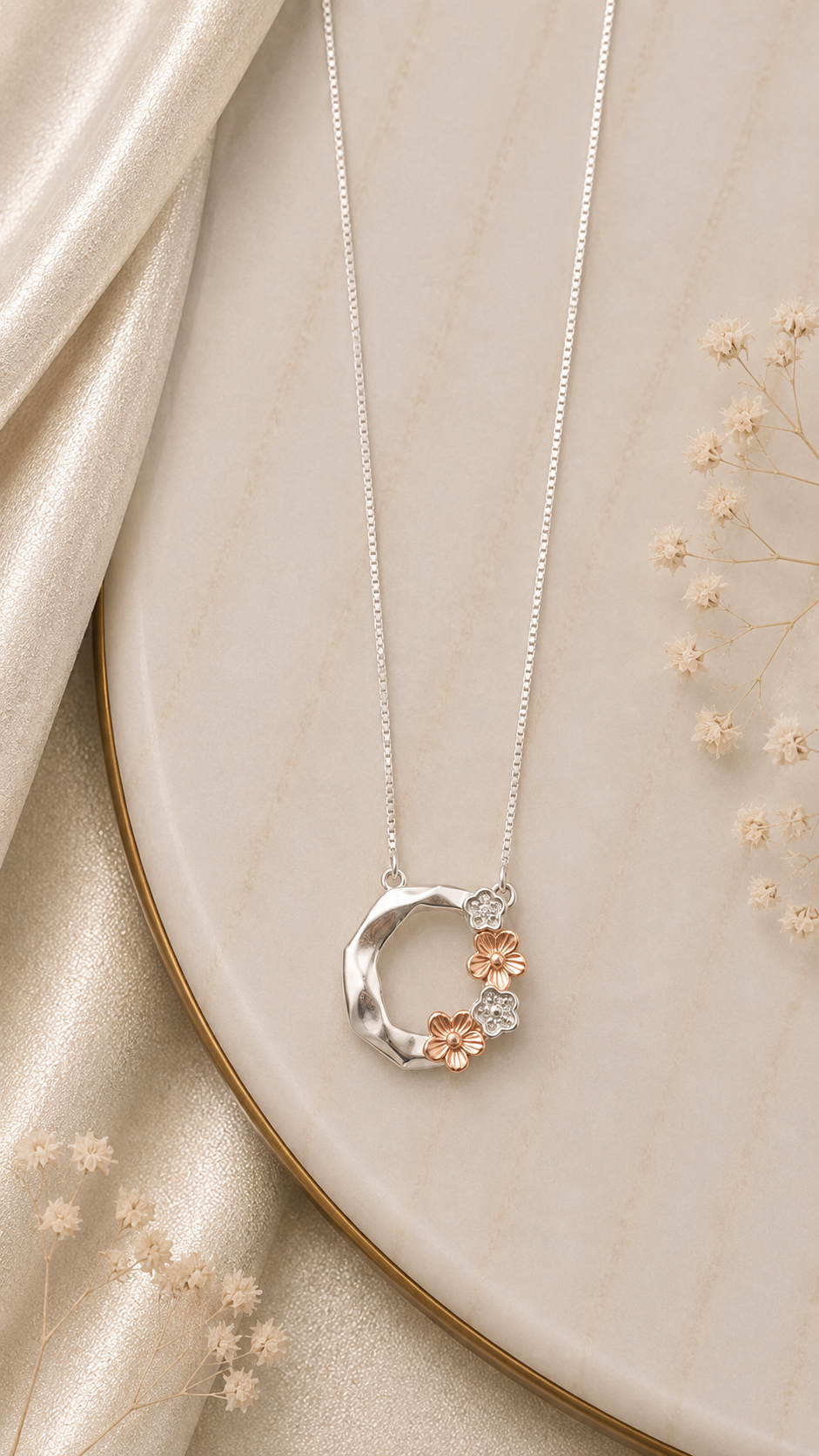 🌸 Floral Harmony Silver Necklace