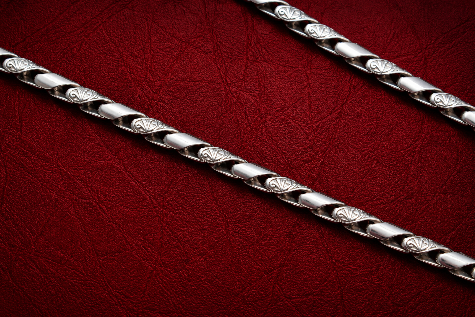 Silver Twisted Leaf-Pattern chain