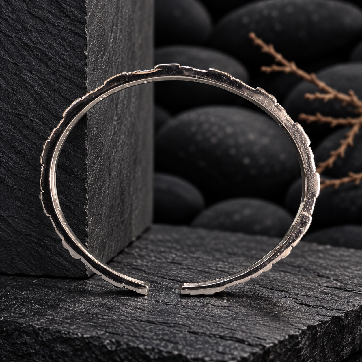 Silver Geometric Textured kada ✨