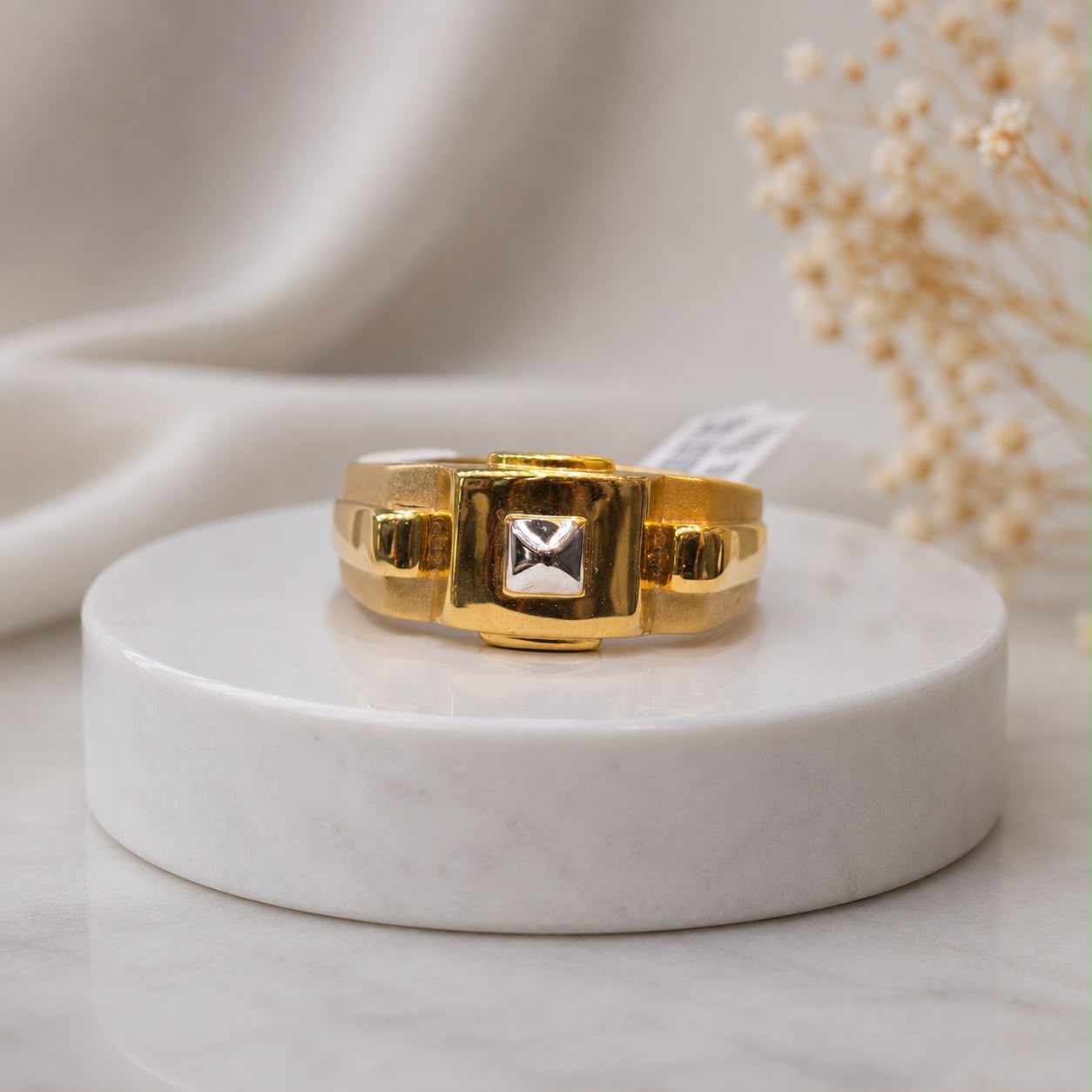✨ Golden Square Gem Ring 💍